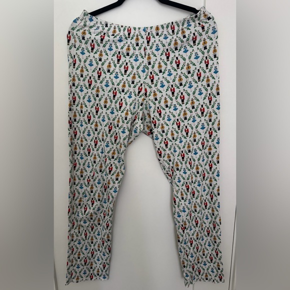 Roller Rabbit Multicolor Pajama Set - Picture 7 of 7